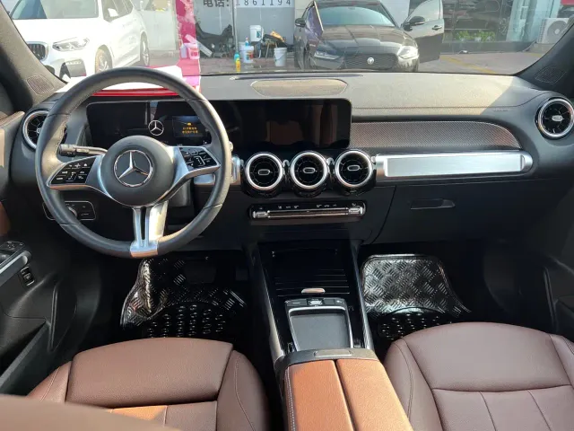 Mercedes-Benz GLB-Class — Фото автомобиля 15