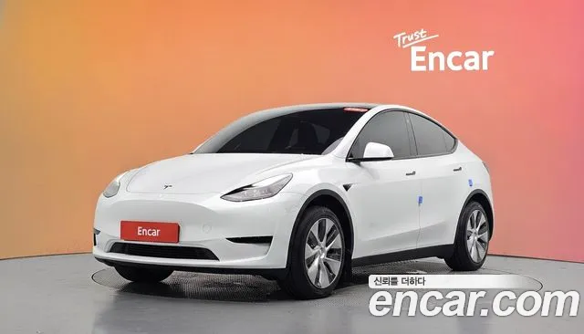 Фотография автомобиля — Tesla Model Y
