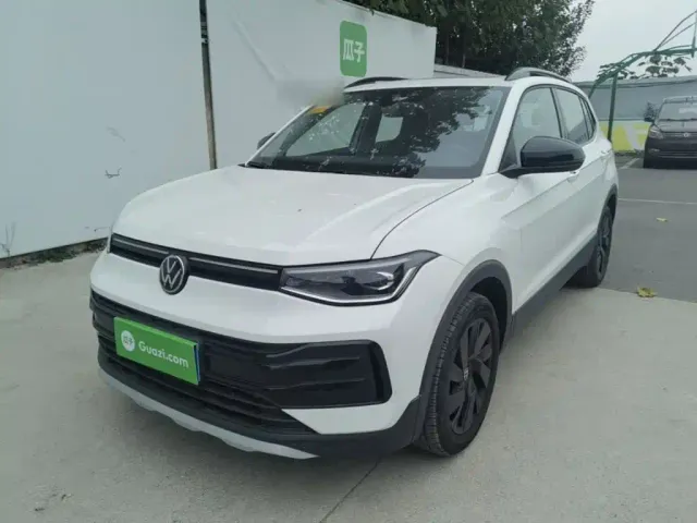 Фотография автомобиля — Volkswagen Tharu