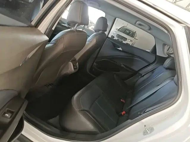 Buick Velite 6 — Фото автомобиля 16