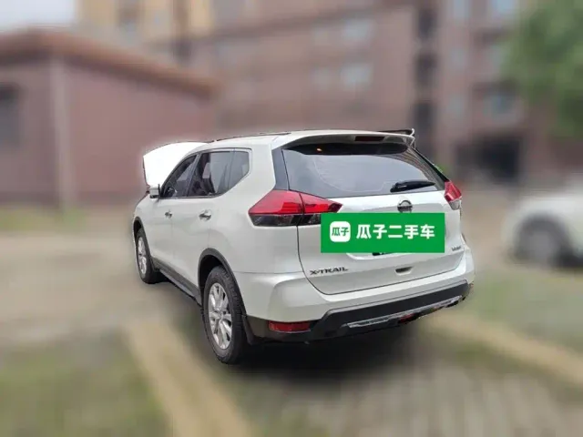 Nissan X-Trail — Фото автомобиля 4