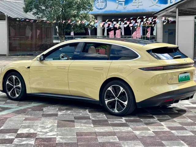 Nio ET5 Touring — Фото автомобиля 14