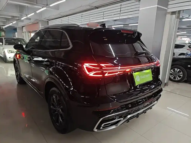 Hongqi HS5 — Фото автомобиля 4