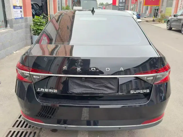 Skoda Superb — Фото автомобиля 5