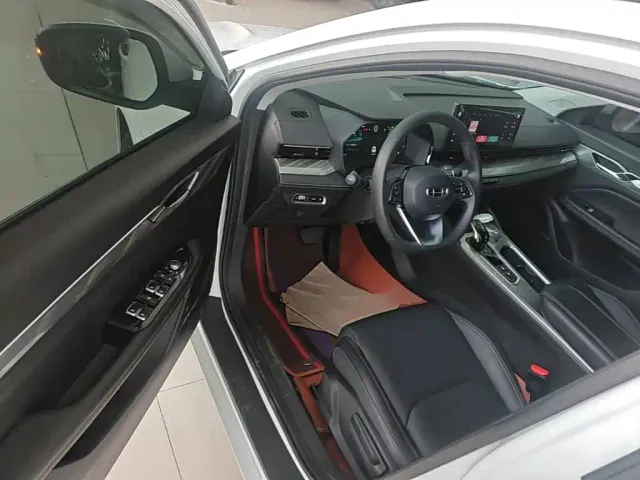 Geely Emgrand L — Фото автомобиля 15
