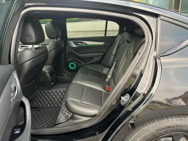 Cadillac CT5 — Фото автомобиля 10