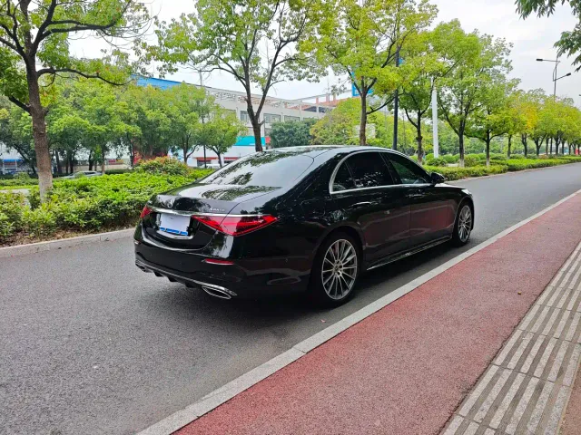 Mercedes-Benz S-Class — Фото автомобиля 16