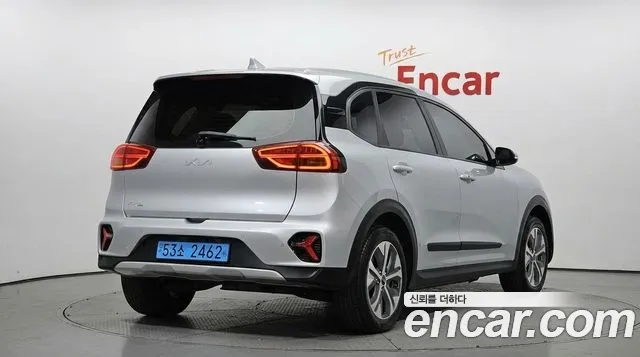 Kia Niro — Фото автомобиля 2
