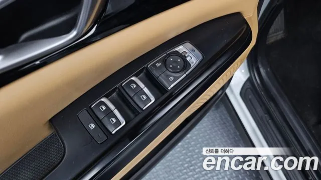 Kia Canival Carnival 4 поколение 9 мест Prestige — Фото автомобиля 28