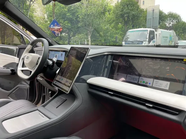 Geely Galaxy L7 — Фото автомобиля 13