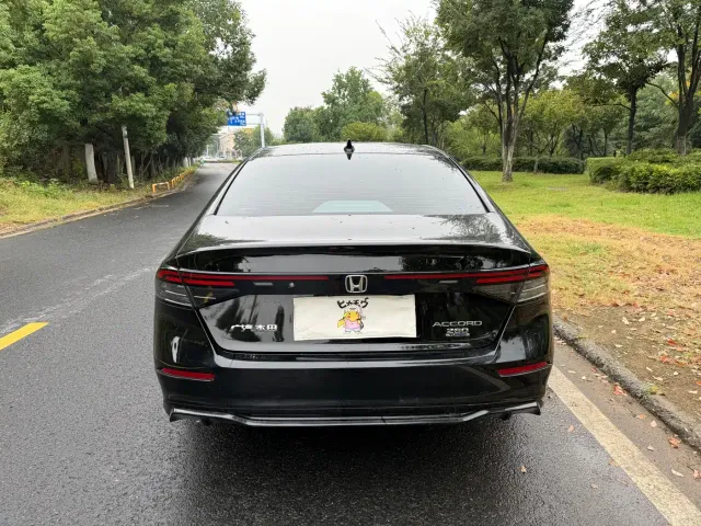 Honda Accord — Фото автомобиля 13