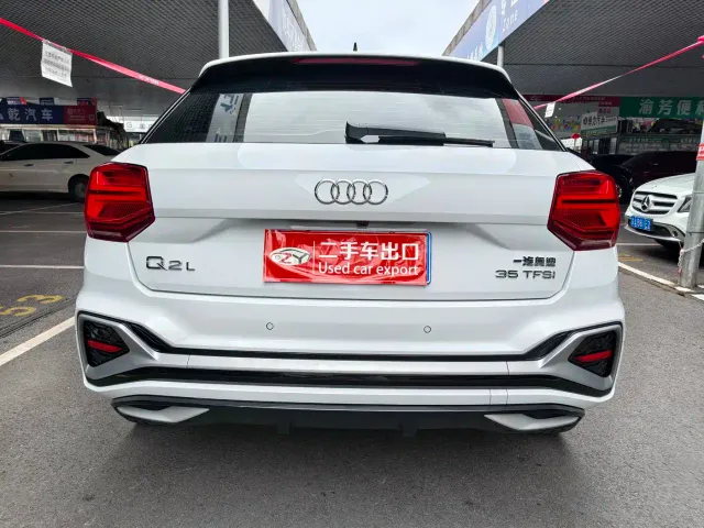Audi Q2L — Фото автомобиля 7
