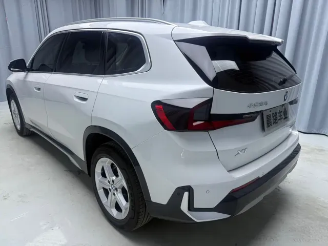 BMW X1 — Фото автомобиля 4