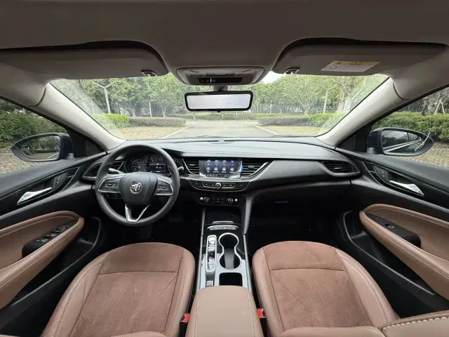 Buick Regal — Фото автомобиля 7