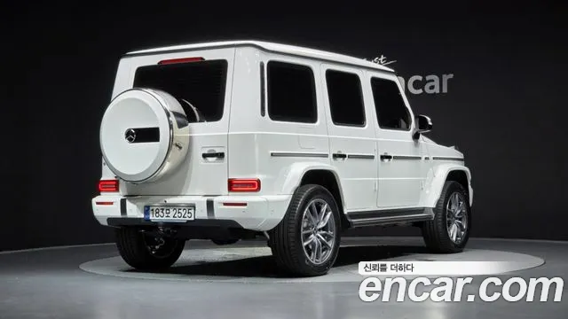 Mercedes-Benz G-Class — Фото автомобиля 2
