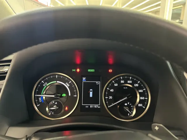 Toyota Vellfire — Фото автомобиля 11