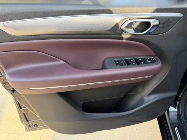 GAC Trumpchi M6 — Фото автомобиля 10