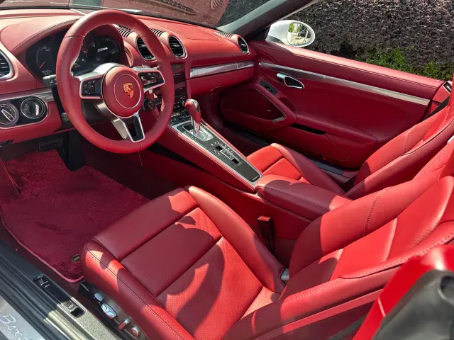Porsche 718 — Фото автомобиля 6