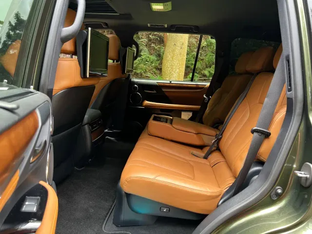 Lexus LX — Фото автомобиля 10