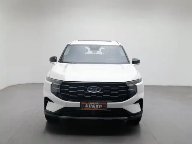 Ford Edge — Фото автомобиля 3