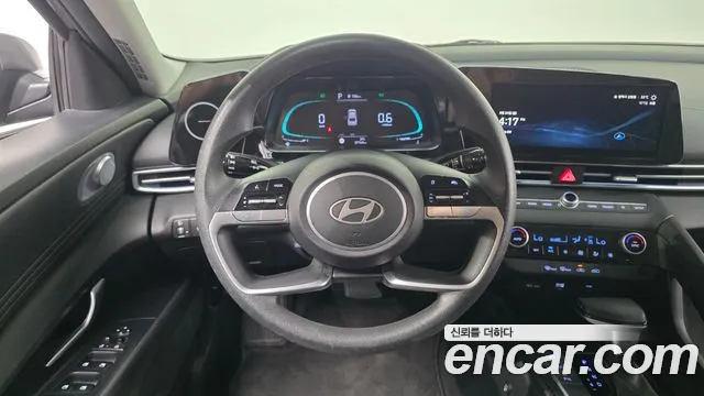 Hyundai AVANTE Новый Avante (CN7) — Фото автомобиля 11