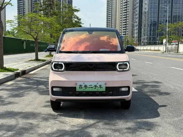 Фотография автомобиля — Wuling Hongguang Mini EV