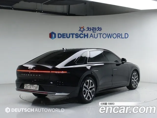 Hyundai Grandeur Grandeur (GN7) 2.5 Бензин 2WD — Фото автомобиля 4