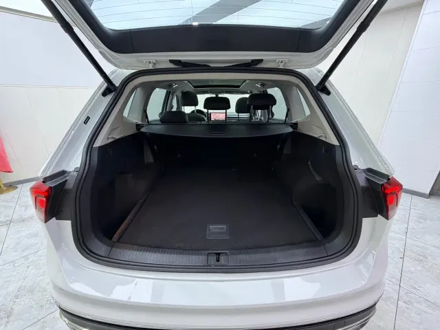 Volkswagen Tiguan L — Фото автомобиля 19