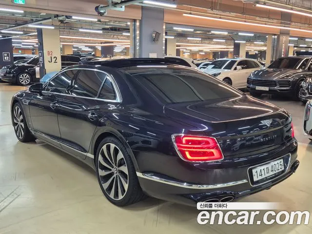 Bentley Flying Spur Flying Spur 3 поколение 4.0 Azure — Фото автомобиля 3