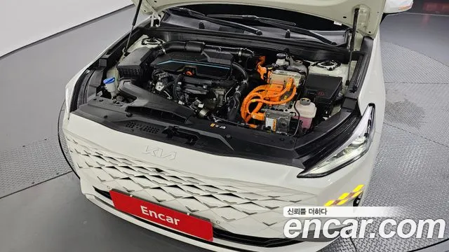 Kia K8 Hybrid — Фото автомобиля 9