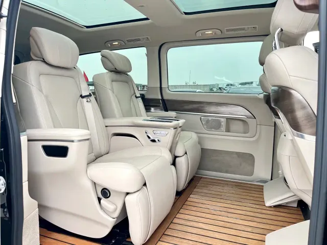 Mercedes-Benz V-Class — Фото автомобиля 15