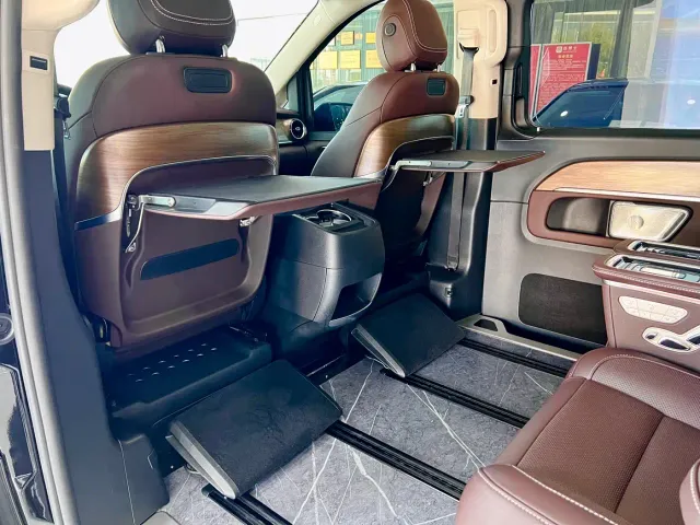 Mercedes-Benz V-Class — Фото автомобиля 22
