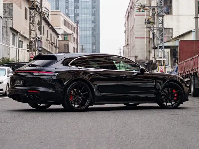Porsche Panamera — Фото автомобиля 3