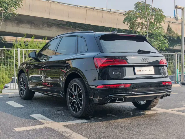 Audi Q5L — Фото автомобиля 5