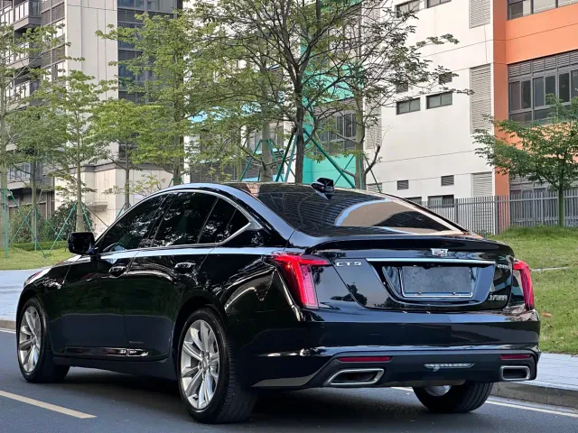 Cadillac CT5 — Фото автомобиля 8