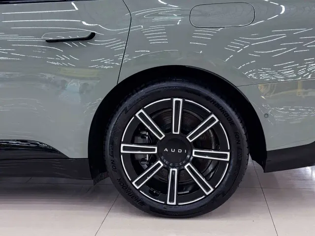 Audi E5 Sportback — Фото автомобиля 22
