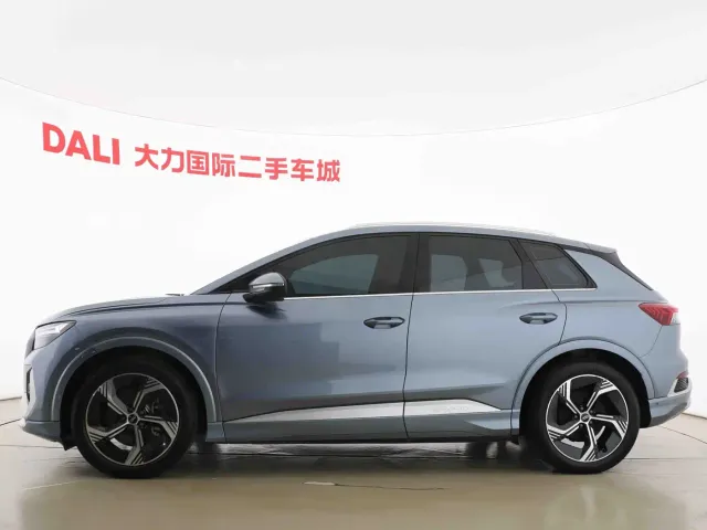 Audi Q4 e-tron — Фото автомобиля 5
