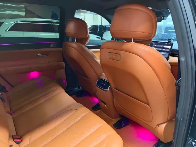 AITO Wenjie AITO M7 2024 1.5T Smart Drive 4WD Ultra 5-seater — Фото автомобиля 7