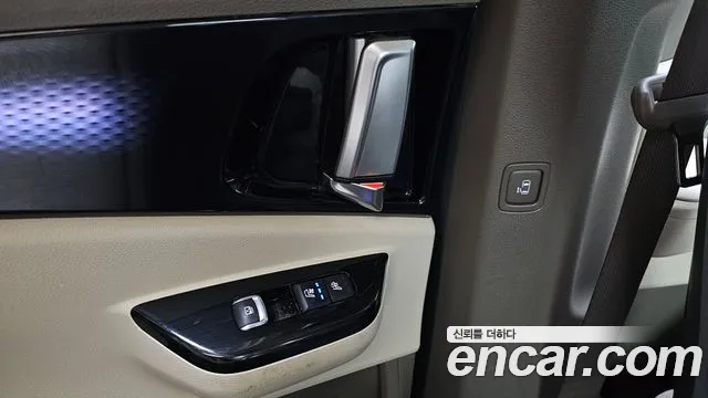 Kia Canival Carnival 4 поколение Дизель 7 мест Hi-Limousine — Фото автомобиля 18
