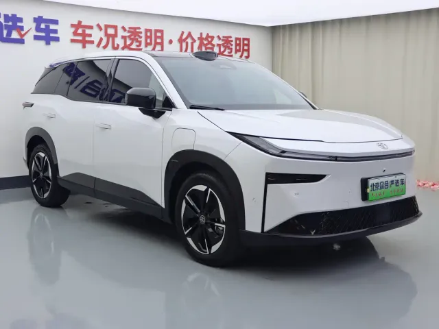 Toyota BoZhi 3X — Фото автомобиля 2