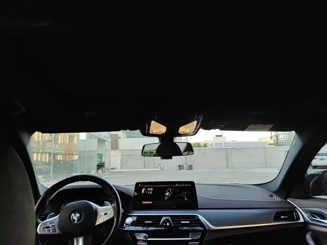 BMW 5 Series — Фото автомобиля 17