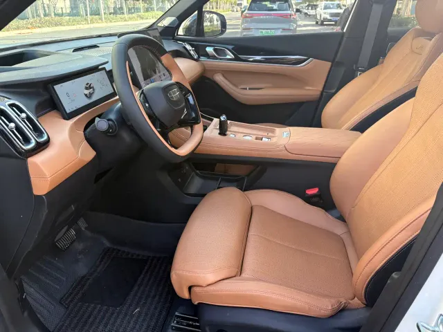 Geely Boyue L — Фото автомобиля 3
