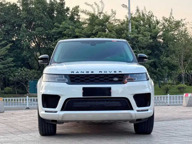 Land Rover Range Rover Sport — Фото автомобиля 2