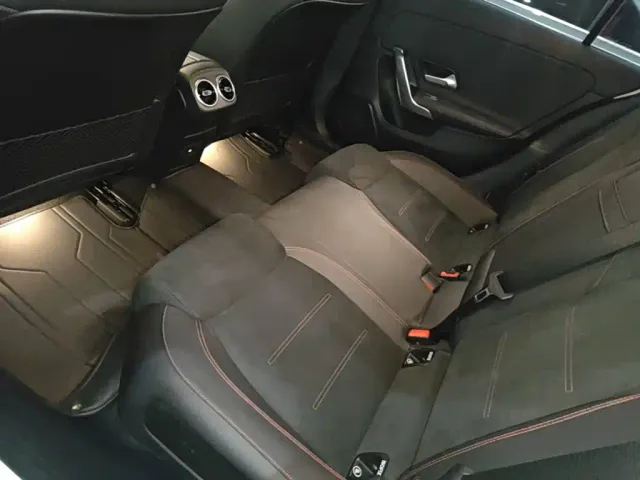Mercedes-Benz A-Class — Фото автомобиля 12