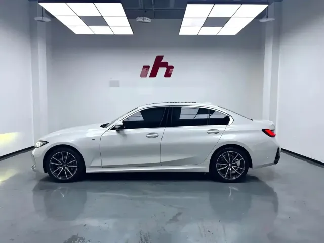 BMW 3 Series — Фото автомобиля 4