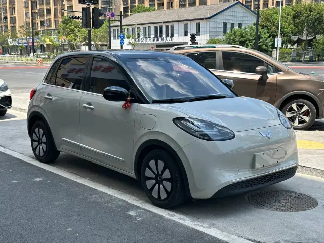 Wuling Bingo — Фото автомобиля 6