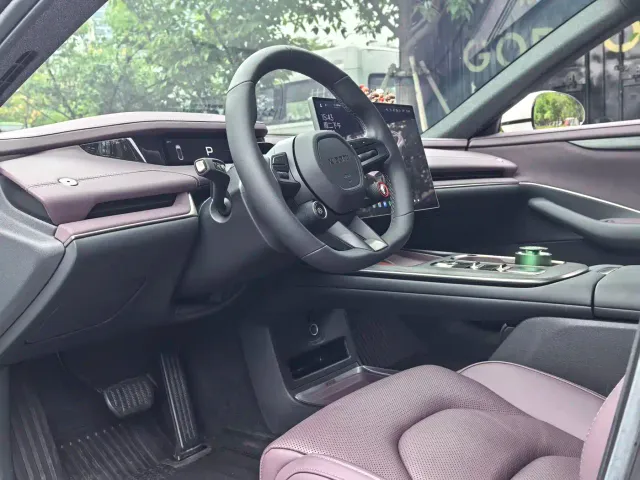 Xiaomi SU7 — Фото автомобиля 7