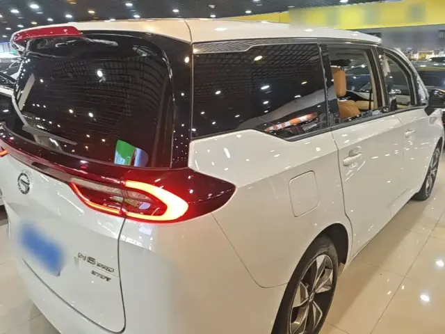 GAC Trumpchi M6 — Фото автомобиля 6