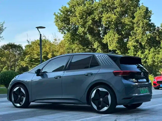 Volkswagen ID.3 — Фото автомобиля 5