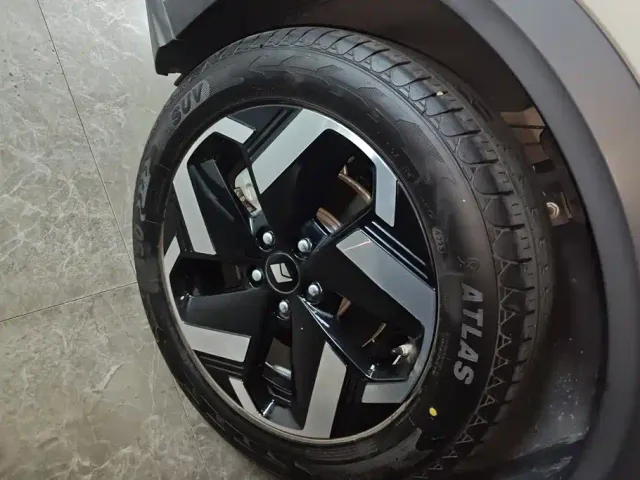 Baojun Yunhai — Фото автомобиля 6